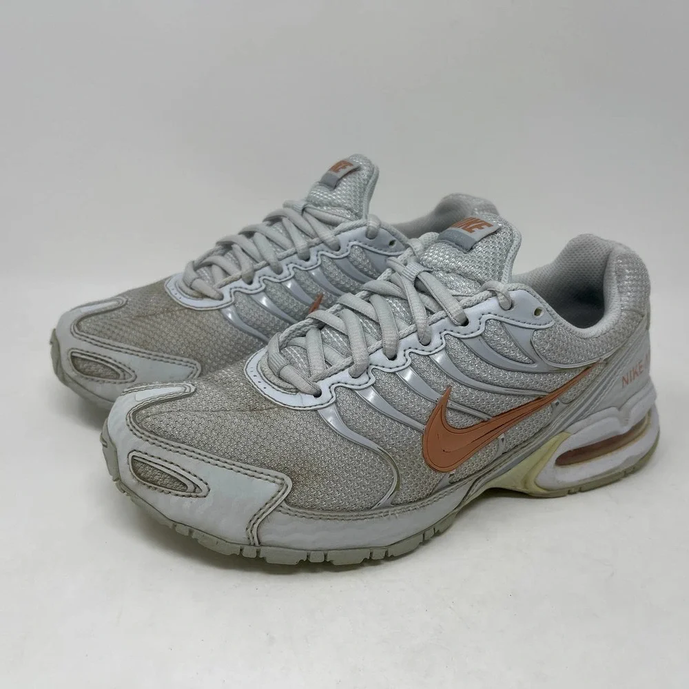 Nike Air Max Torch 4 Sneakers Womens 8 White Platinum Rose‎ 442:K.4.2